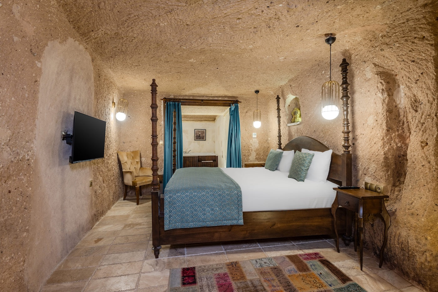 202 - Deluxe Cave Room With Jacuzzi